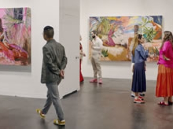 超过35 个国家，225 家画廊参展，是什么让今年的纽约军械库艺术展如此火热？